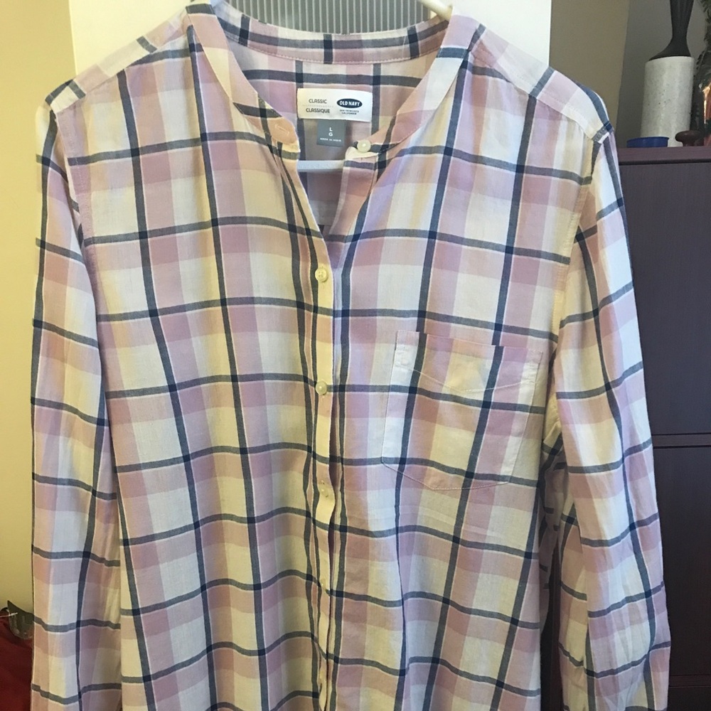 Buttons down shirt